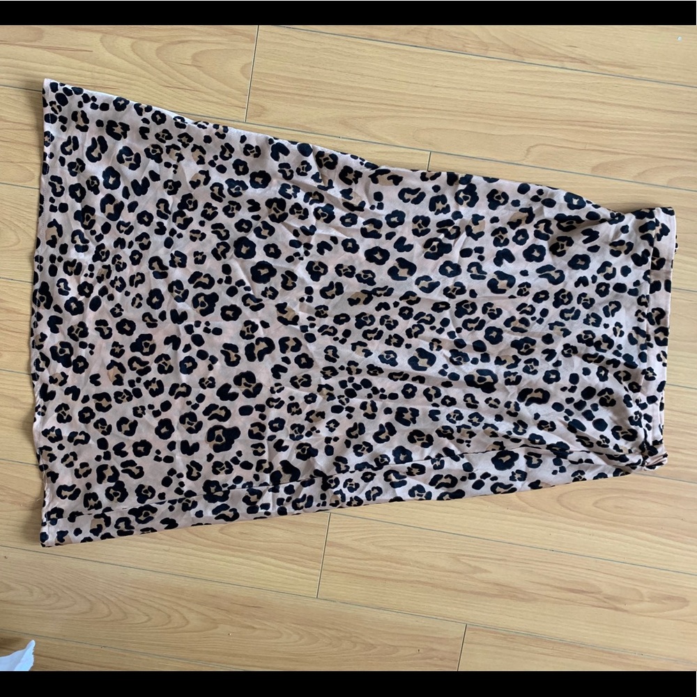 Silk leopard skirt